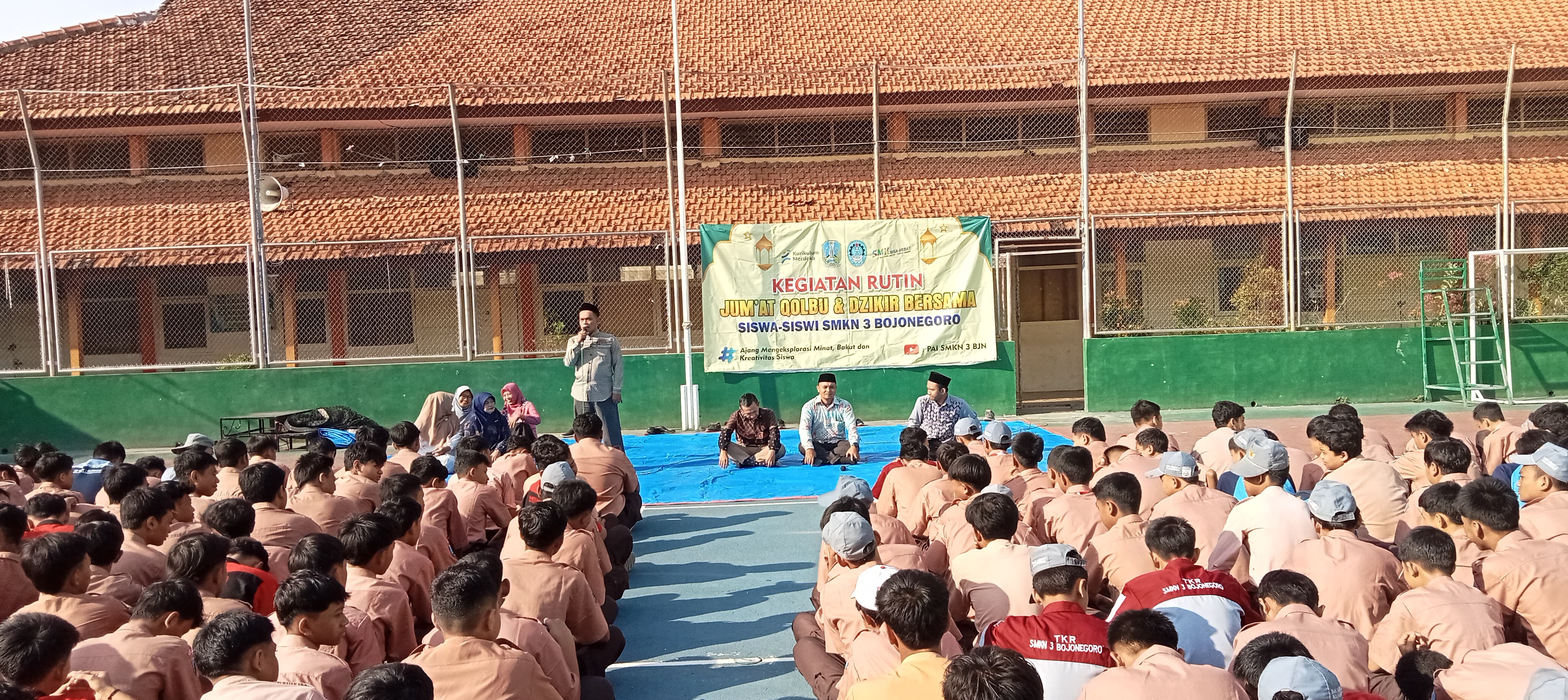 Kegiatan Rutin Istighotsah di SMKN 3 Bojonegoro: Membangun Spiritualitas dan Kebersamaan